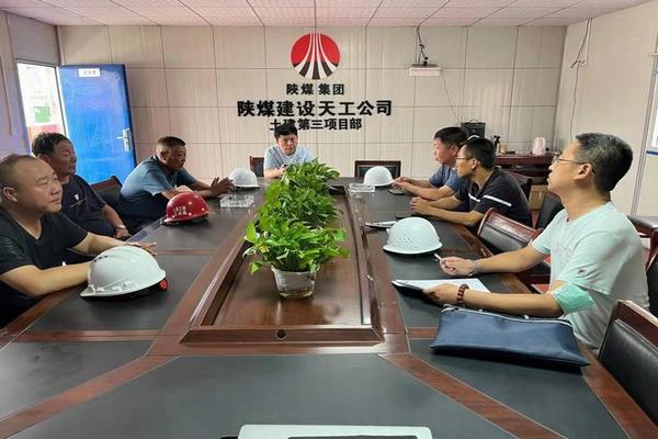 包頭市東河區(qū)住建局、包頭市東河區(qū)應急管理局深入陜煤建設天工公司中潤府一期項目檢查指導工作