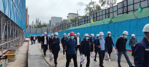 陜煤建設(shè)銅煤公司參加鄂爾多斯房地產(chǎn)項目經(jīng)驗分享參觀交流會