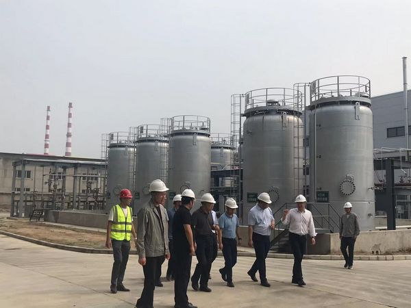 陜煤集團基本建設管理部主任李云鵬蒞臨渭南陜煤啟辰科技有限公司3萬噸/年礦用高分子材料工業(yè)化示范項目試生產條件驗收會