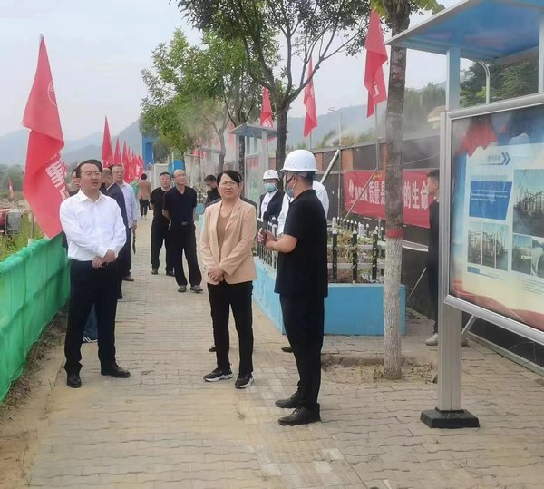 綏德縣委常委、副縣長苗立群一行蒞臨綏德縣第二凈水廠項目檢查指導工作
