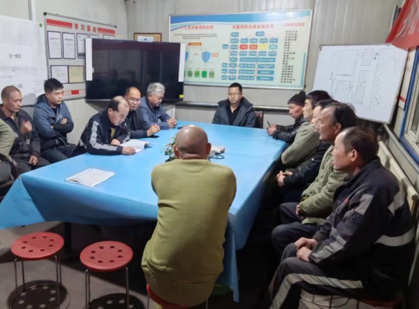 陜煤建設(shè)機(jī)電安裝公司神府項(xiàng)目部：抓好冬期安全，加強(qiáng)作業(yè)防護(hù)