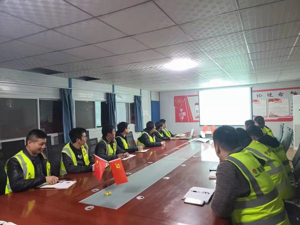 陜煤建設(shè)銅煤公司：第一項(xiàng)目部集重心，聚合力，奮力跑好“第一棒”