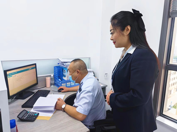 陜煤建設(shè)礦建三公司：快來(lái)圍觀(guān)！這場(chǎng)培訓(xùn)讓財(cái)務(wù)人員秒懂“全電發(fā)票”