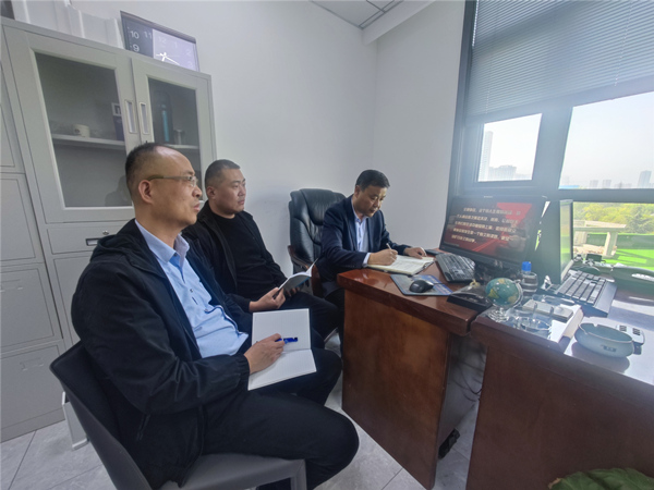 陜煤建設(shè)礦建三公司：把好“方向盤”，安全出行“穩(wěn)著陸”