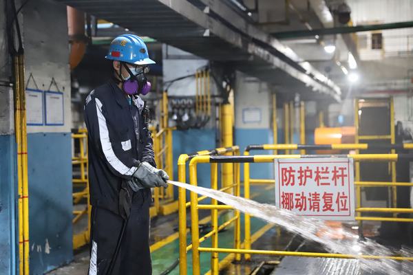 陜煤建設(shè)洗選煤運(yùn)營(yíng)公司紅柳林洗煤廠(chǎng)項(xiàng)目部：“三拳出擊”打好環(huán)保標(biāo)準(zhǔn)化“組合拳”