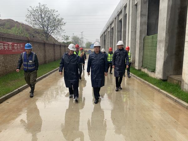 陜煤建設(shè)銅煤公司：積極應(yīng)對極端天氣 護(hù)航安全生產(chǎn)