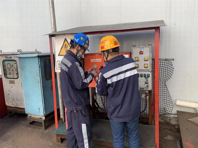 陜煤建設(shè)洗選煤運(yùn)營(yíng)公司紅柳林洗煤廠項(xiàng)目部： 攻堅(jiān)拔賽  開展節(jié)前隱患大排查