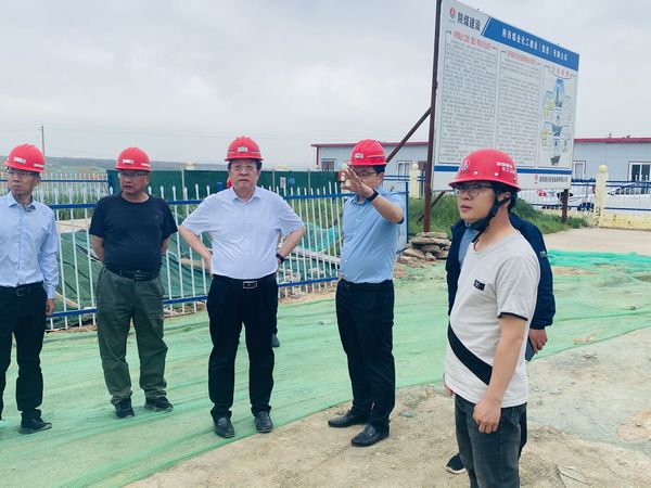 彬長集團(tuán)黨委書記、董事長白永明蒞臨陜煤建設(shè)天工公司施工文家坡礦李家溝風(fēng)井檢查指導(dǎo)工作