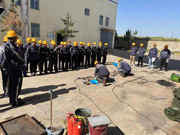 陜煤建設洗選煤運營公司神渭首端運營項目部：雙管齊下，打好素質提升組合拳