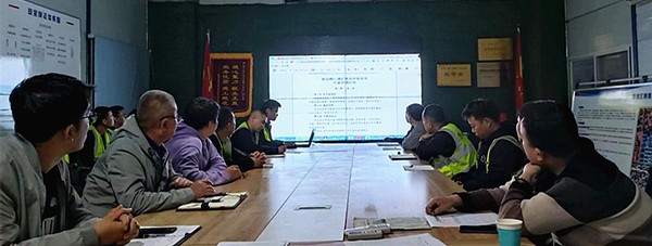 陜煤建設(shè)銅煤公司基層項(xiàng)目部加強(qiáng)制度宣貫促進(jìn)管理提升