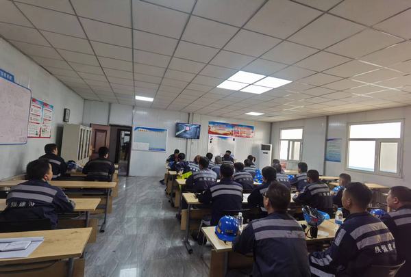 陜煤建設(shè)洗選煤運(yùn)營公司紅柳林洗煤廠項(xiàng)目部： “三藍(lán)圖”繪就安全生產(chǎn)“坐標(biāo)系”