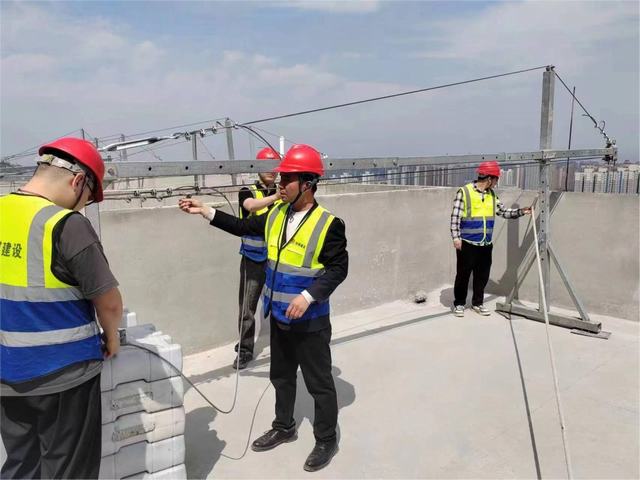 陜煤建設(shè)韓城分公司土二項(xiàng)目部扎實(shí)開(kāi)展高處作業(yè)吊籃安全專(zhuān)項(xiàng)管理活動(dòng)