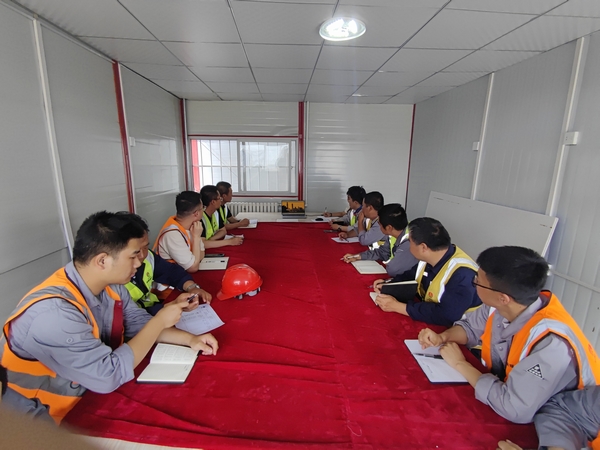 陜煤建設(shè)銅煤公司第十三項目部：精心調(diào)配安全餐 筑牢生產(chǎn)安全線