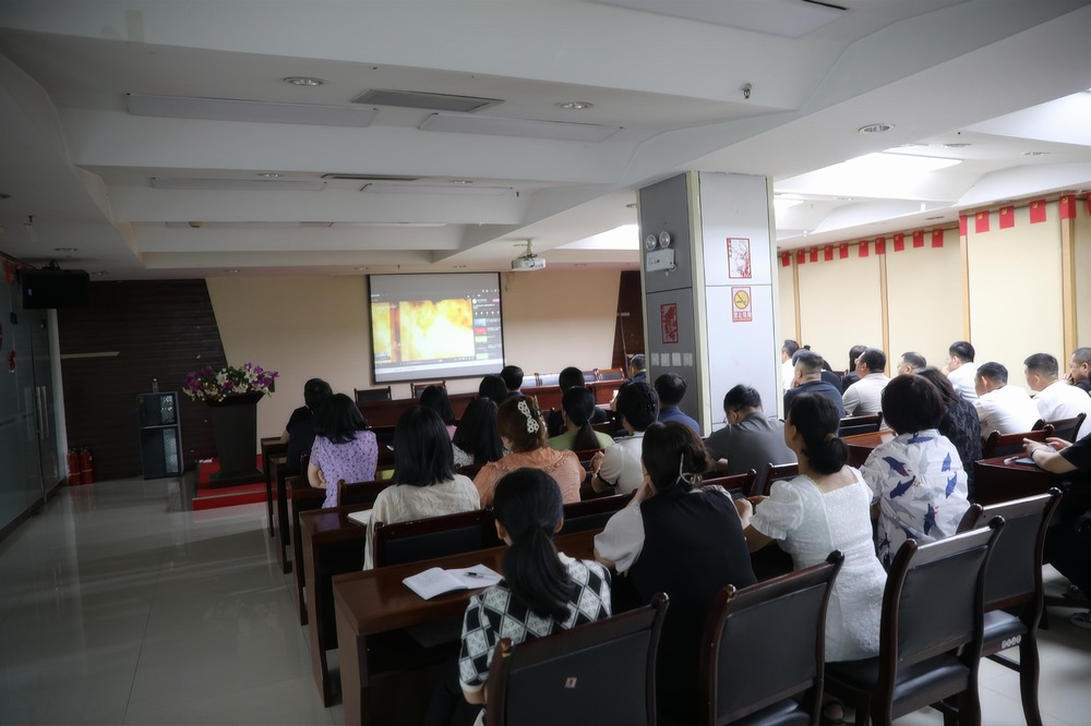 陜煤建設(shè)路橋分公司：把“黨建紅”融入“安全藍(lán)”，引領(lǐng)融合賦能高質(zhì)量發(fā)展