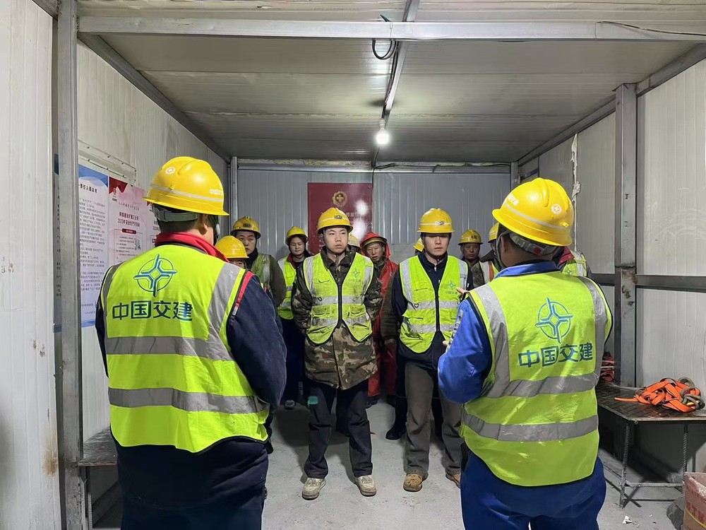 陜煤建設礦建三公司：護航“春節(jié)”安全 筑牢“平安”防線