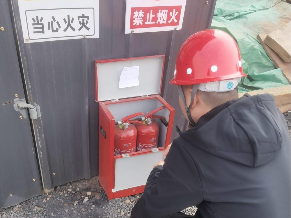 陜煤建設機電安裝公司：緊握安全生產(chǎn)之舵，揚帆穩(wěn)健航程