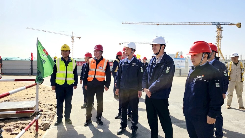 陜煤集團(tuán)榆林化學(xué)有限責(zé)任公司黨委副書記、總經(jīng)理段立波一行深入天工公司基層項(xiàng)目檢查指導(dǎo)