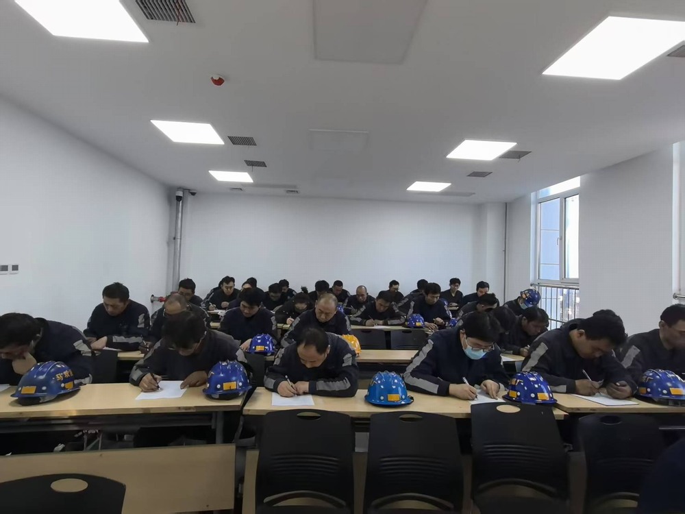 陜煤建設洗選煤運營公司紅柳林洗煤廠項目部：撬動人才引領“新引擎，賦能現(xiàn)場管理“譜新篇”