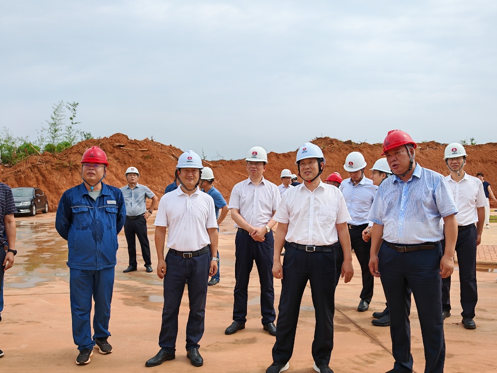 岳陽市委副書記、市長(zhǎng)李摯一行深入天工公司項(xiàng)目一線檢查指導(dǎo)