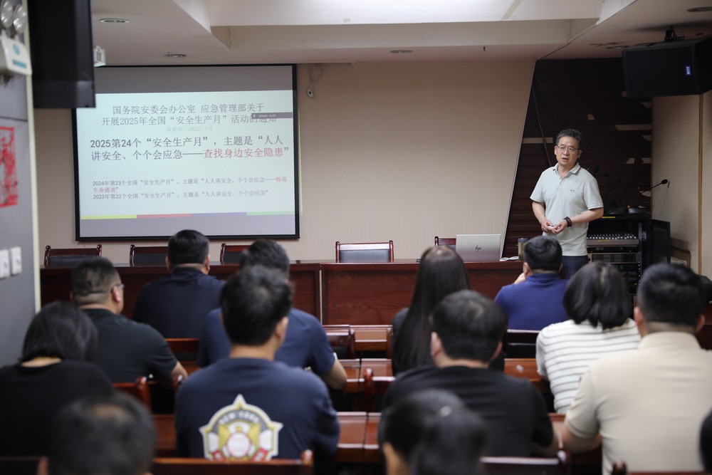 陜煤建設(shè)路橋分公司以宣傳為墨，繪就安全發(fā)展新圖景