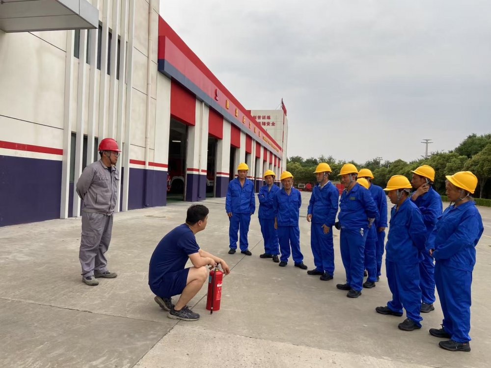 戰(zhàn)高溫護平安