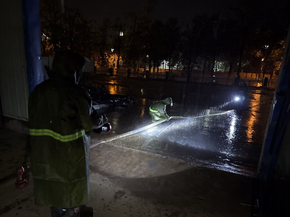 風雨中的擔當！陜煤建設(shè)銅煤公司基層項目部強降雨應對紀實
