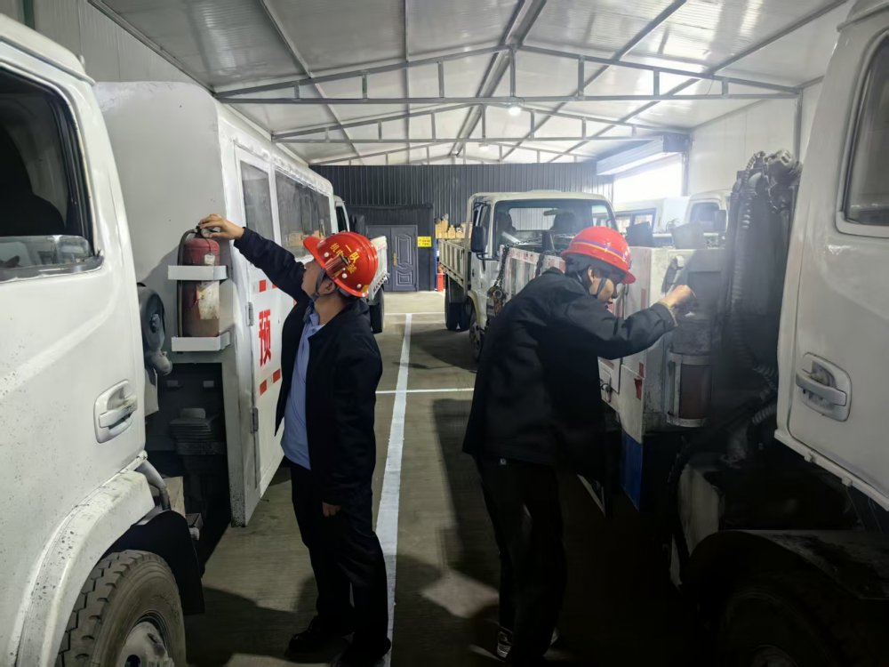 陜煤建設(shè)機電安裝公司：開展“雙節(jié)”安全專項檢查 織密安全生產(chǎn)防護網(wǎng)