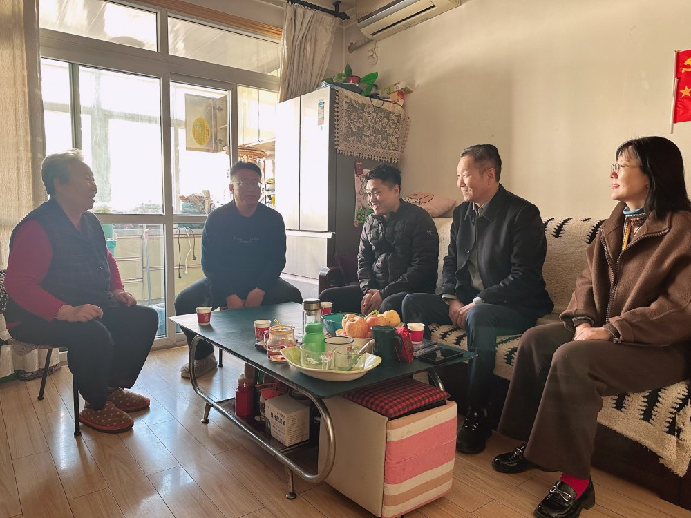 陜煤建設(shè)天工公司開展春節(jié)前走訪慰問(wèn)活動(dòng)