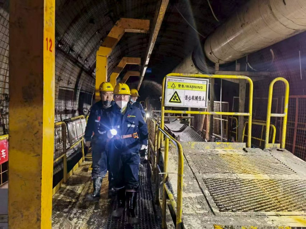 陜煤建設(shè)煤礦運(yùn)營(yíng)服務(wù)分公司：收心歸位拉滿弦 筑牢防線保開工